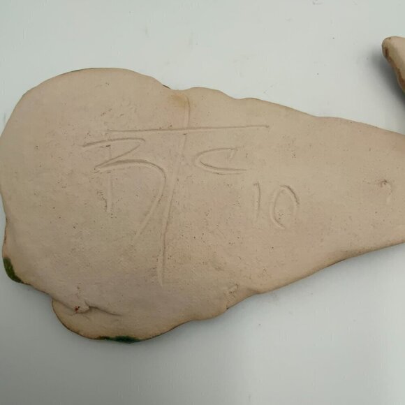 Sgnd "Remember the Cross 10" Art Pottery Religious Christianity Cross Wall Hang - Picture 6 of 7